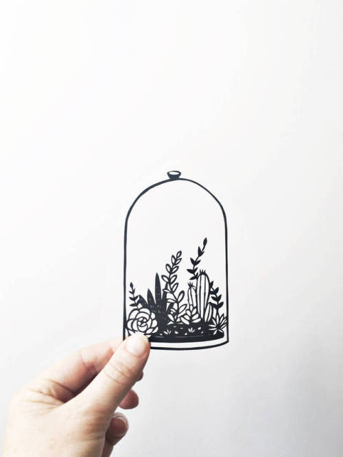 Botanical Papercuts by Jesica BaldryJessica is a Bristol based artist who makes beautifully intricat