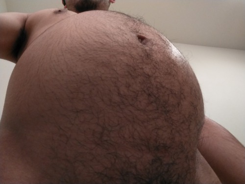 It's Getting Harder To See My Toes With This Big Growing Belly In The Way