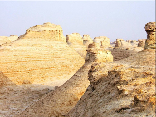 Ruins of Loulan (Xinjiang, China).Loulan was an ancient oasis city, the eastern gateway to theTaklam