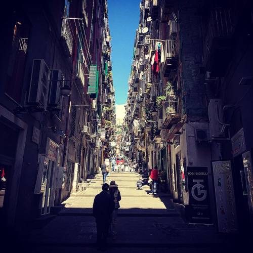 #goodmorning #Naples #bellanapoli #vscocam #vsco (presso Via Chiaia Napoli)