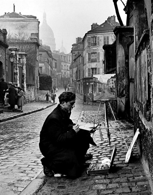 Ed Clark, Young artist paints Sacre-Coeur from the ancient Rue Narvins, Paris, France, 1946