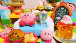 retrogamingblog:  Re-ment released a line of miniature Kirby figures based on the real-life Kirby Cafe in Tokyo