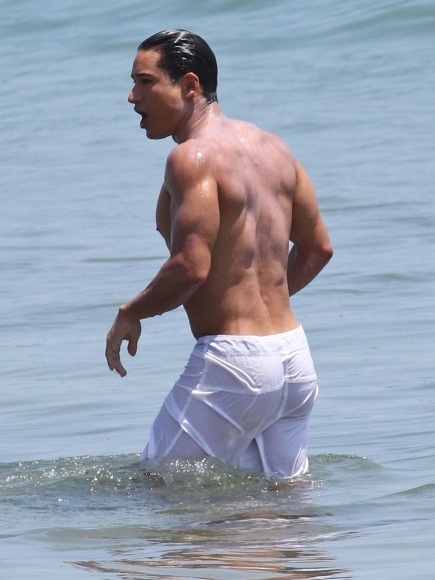 thecelebarchive:  Mario Lopez​ Enjoys A Shirtless Summer Day By The Beach!Pictures