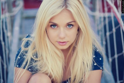 vivianmature:  ♭She knows a lot in sex♭ 