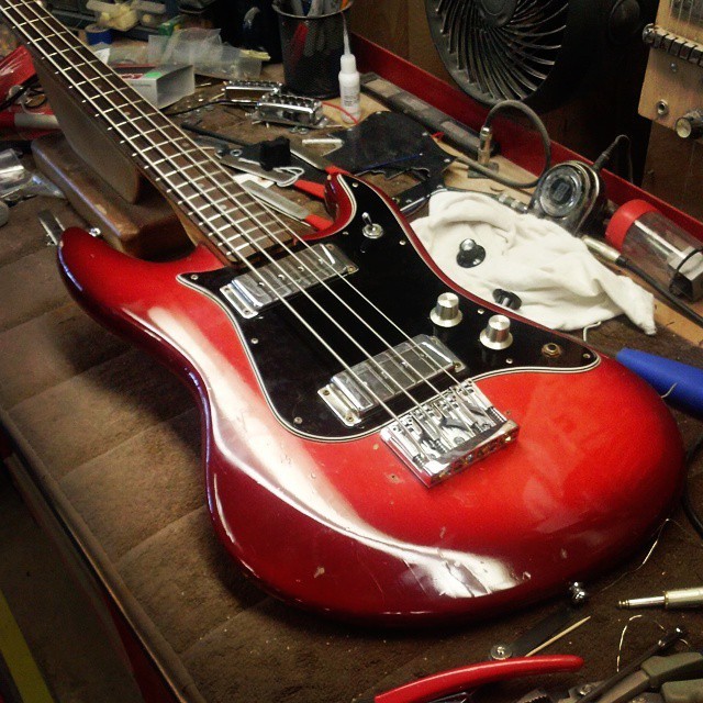 berkshireguitars:  A really quirky fun Epiphone bass! Got a second chance at life