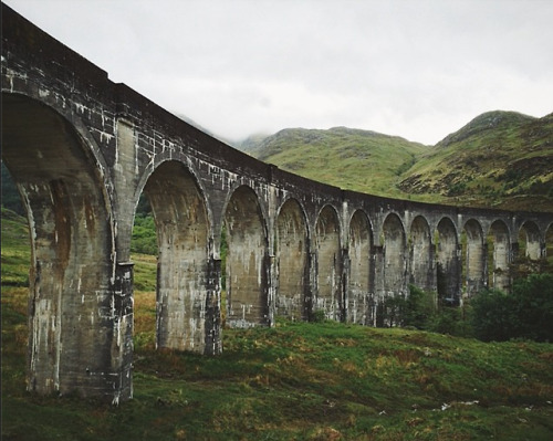 chrysaoraelectrum:Oh, Scotland.(source: Jared Chambers)