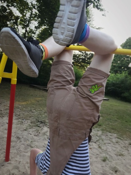 thelittlekonny - Heute war ein lustiger Tag auf dem Spielplatz...