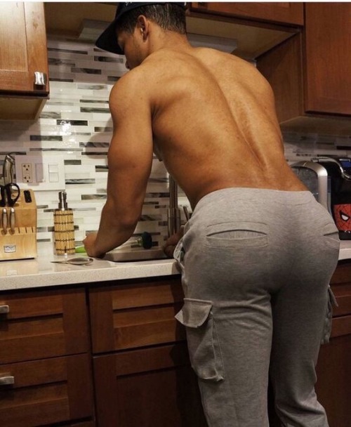 tony2102:  asskingz:  @asskingz!  Sexy