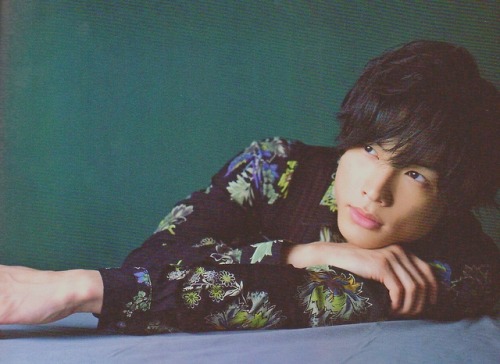 Hokuto Matsumura in J Movie Magazine Vol.32 for Sakamichi no Apollon movie He will appear as Seiji M