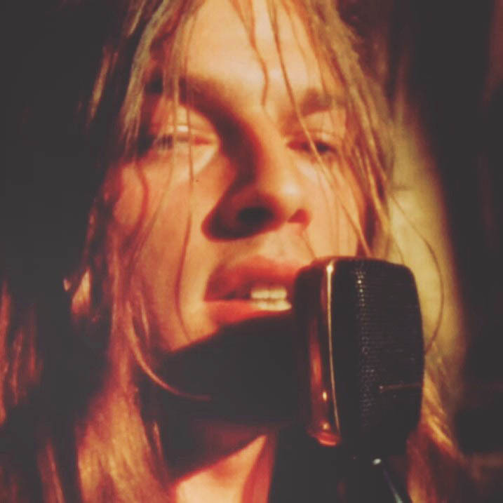 soundsof71:  Pink Floyd:   David Gilmour, Golden God
