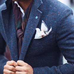 dappermenblog:  A Gentlemen always pays attention