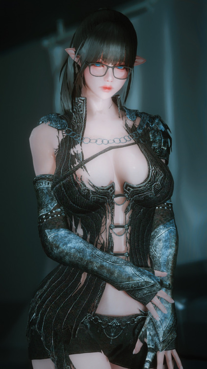 ninirim: ellynoa:  Just a moment. Good bye skyrim.  I will go to the Monster Hunter World! Yeah~ PS4