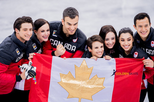 danielleearlphotography: When your team is the cutest team.  Photo: Golden Skate/Danielle Earl