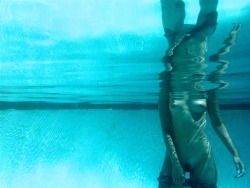 creativerehab:  Jenni, underwater. 