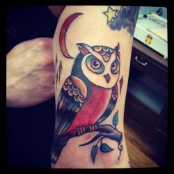 fuckyeahtattoos:  Rick Toms Red Canary Tattoo