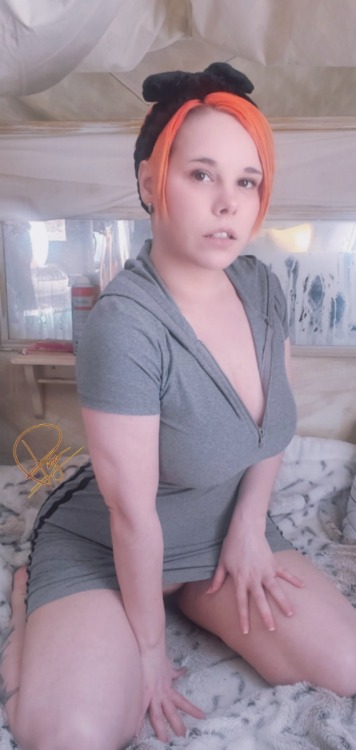 CASUAL-CORE On some “I Woke Up Like This” adult photos