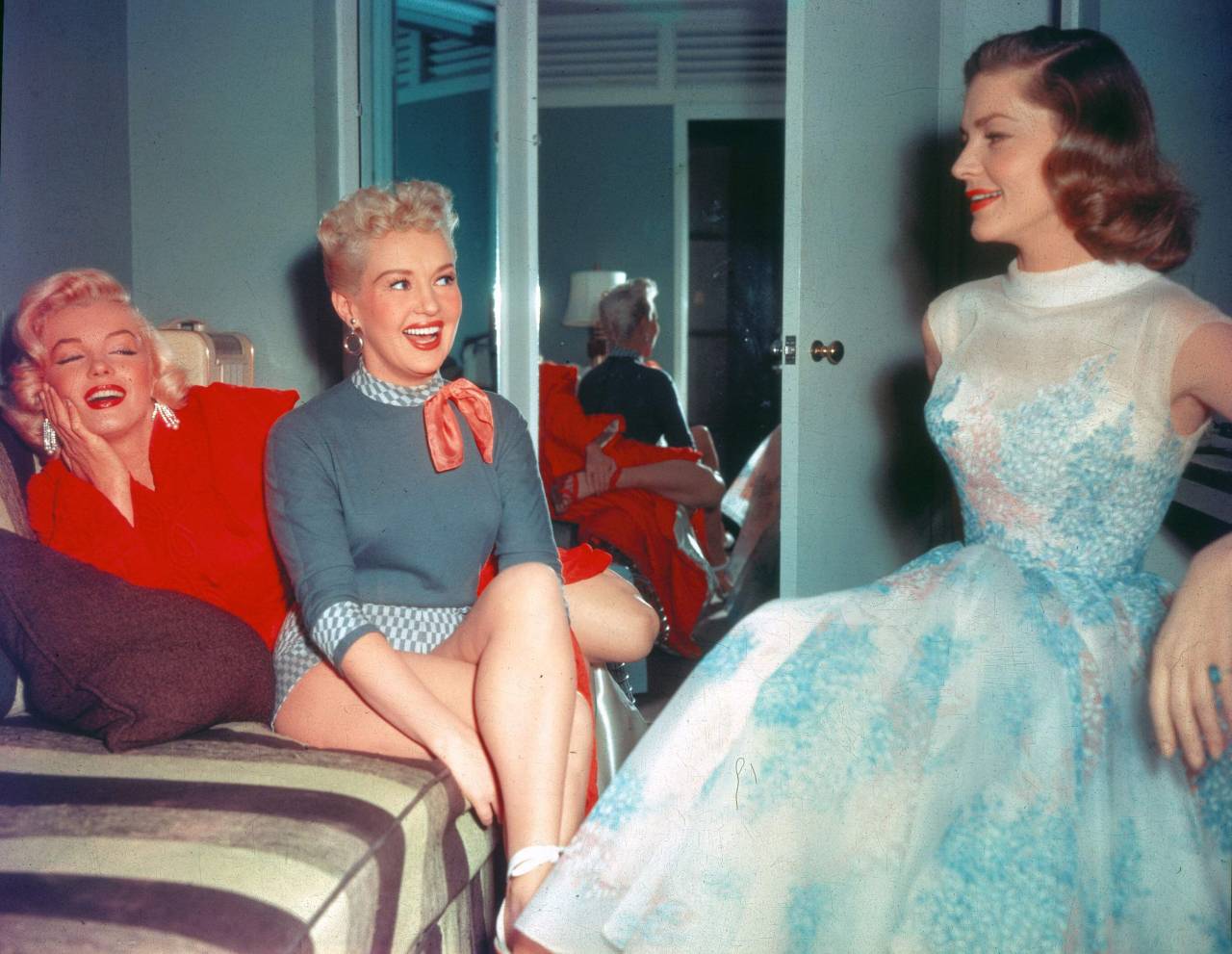 indypendent-thinking: (via Marilyn Monroe, Betty Grable, and Lauren Bacall) 