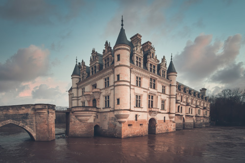 Chateau de Chenonceaux at sunset…Loire Valley, France