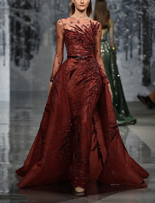 acourtofcouture