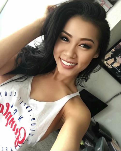 welcometoobloggg:  Jenna Kaey