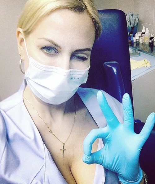 https://gloveslover.tumblr.com/post/157947343613