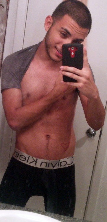 eggplantallweek:  ACTIVE GAY PORN BLOG. 24/7 POSTS. Cum stroke your cock at http://eggplantallweek.tumblr.com ♂