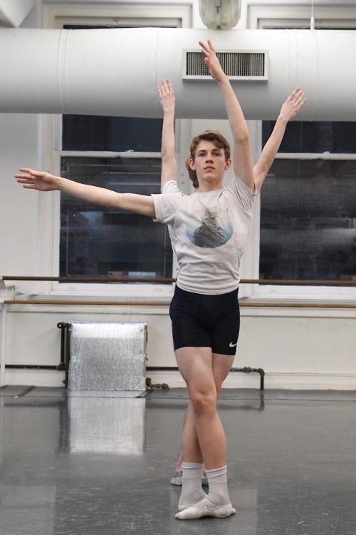 DUNCAN McILWAINE: American Ballet Theatre Studio Company.  Photo by Nir Arieli.