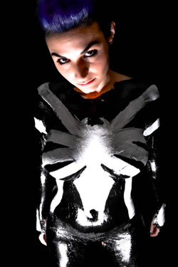 jezebelshei:  Venom body paint shoot Model: