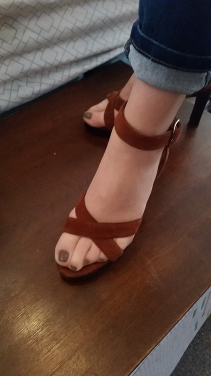 nylonvixen: Here are pair of shoes I do not believe you have seen. They are year or two old, Vixen d