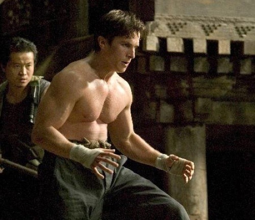 HURTINBOMBS — Christian Bale's Batman Workout