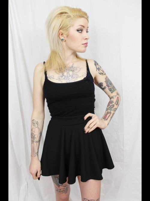meggybaby:  Got some more things up on my store! Americansweetheartma.storenvy.com Share please! 
