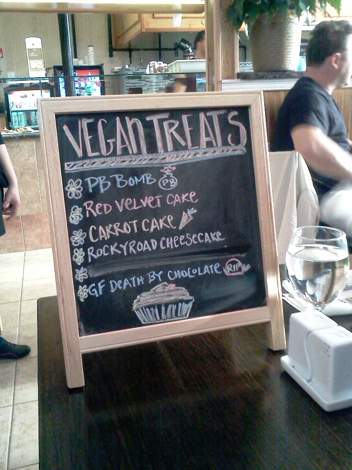 veganlyyours:  That time me and the fat kids, LB and Hunny, came from our respective