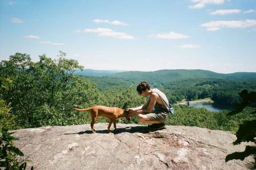 dcci:On top of Sweetheart MountainWith Honey & CameronConnecticut | Summer 2021Image shot by me 