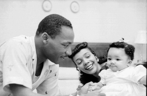 twixnmix:Martin Luther King Jr. at home with his wife Coretta Scott Kingand their daughter Yolanda K