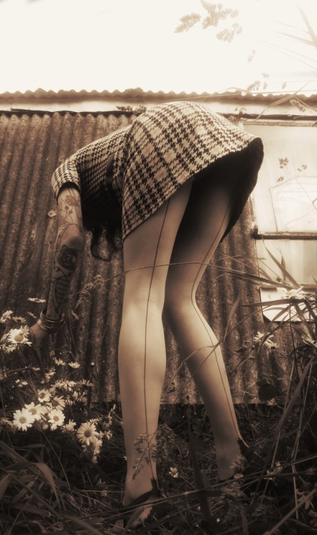 pantyhosetightslust:Amazing photo by @rachael-loves-hosiery give her a follow!