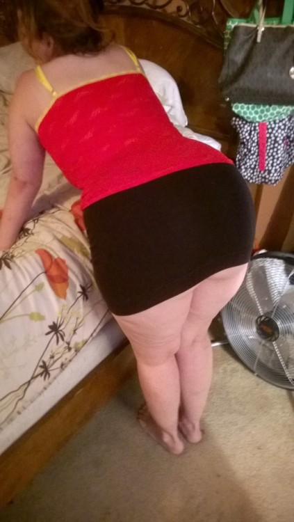 texasthickwoman:  What’s up guy’s let me know what u think and if you what to chat bout her   I would hit it 