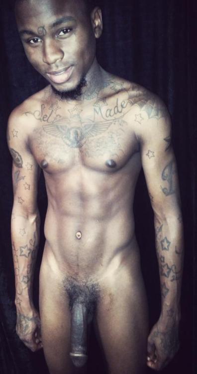 dominicanblackboy:  Damn Dat Dick!😍