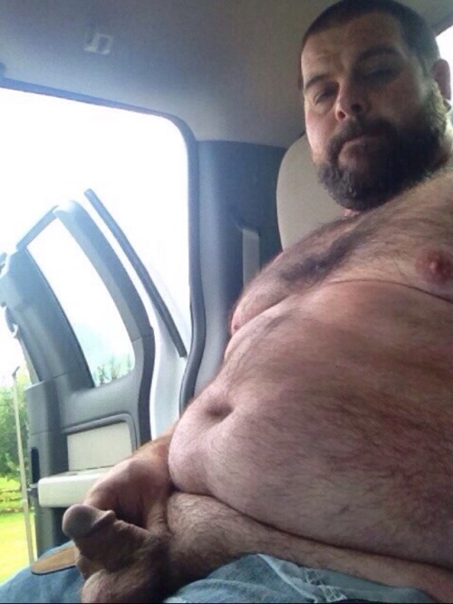phil69420: lovchbs: Mmmm Yes, Daddy I’d love to ride him…
