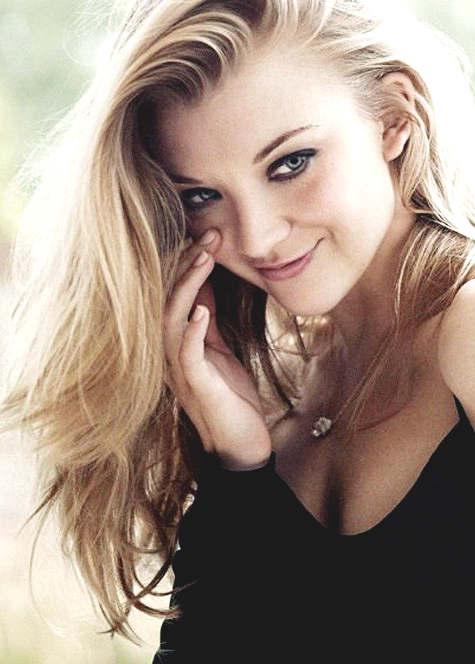 Porn lordstarke:  Natalie Dormer for Esquire  photos