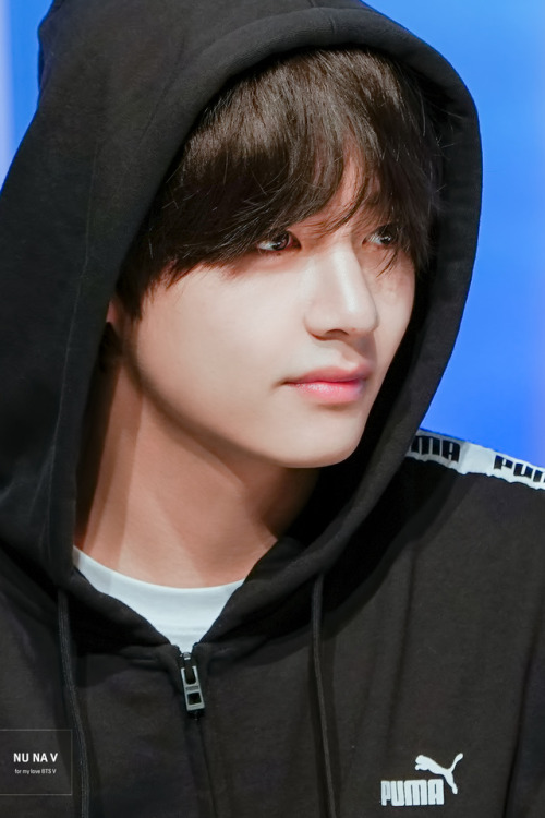 fyeahbangtaned:180408 PUMA Fansign | Please do not edit (©NUNA V) Fuxing perfection