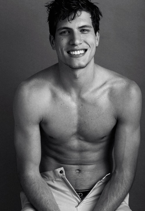extra0rd1nary-belleza:  Adrian Cardoso @ Sight Management Photographed by Edwin S Freyer  http://extra0rd1nary-belleza.tumblr.com/ 