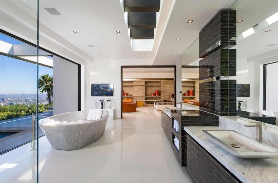 blazepress:  The Coolest Mansion in Beverley Hills