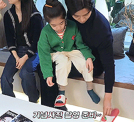 thingskateknows:Rowoon being adorable with his ‘niece’~ She Would Never Know