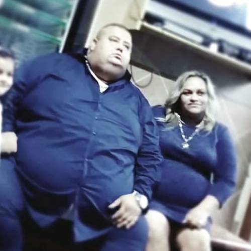 Waiting for food #fatguy #fatbloke #bhm #chubby #gordo #obese #fatdad #dadsafari #fathusband #fattes