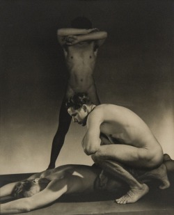 fioui: George Platt Lynes ‘Three Male Nudes’