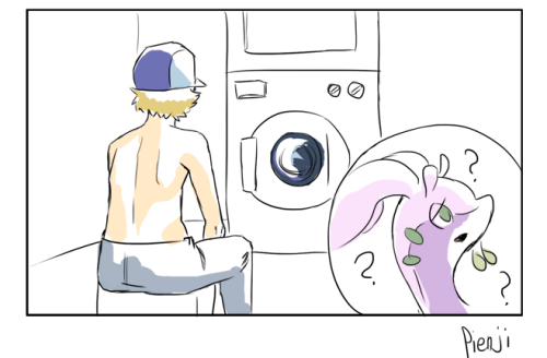 pienji:  Single image version here.   the problems of owning a goodra.I dont mind ^ ^