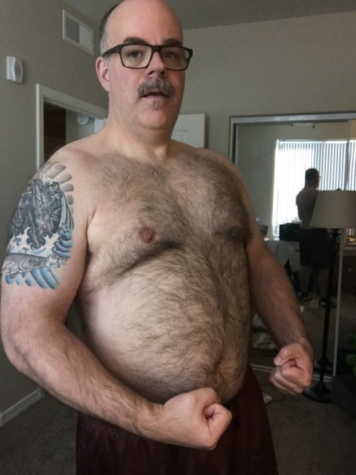 mechazombiebear:Down 35lbs to 260. Getting there.
