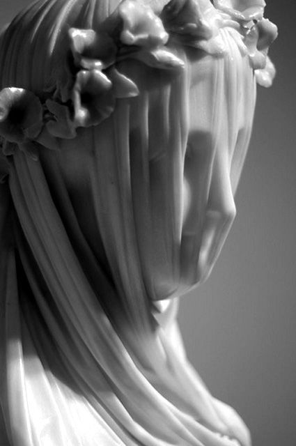 Sculpture: Raffaelle Monti’s Veiled Women1. The Veiled Vestal Virgin2. Veiled Figures