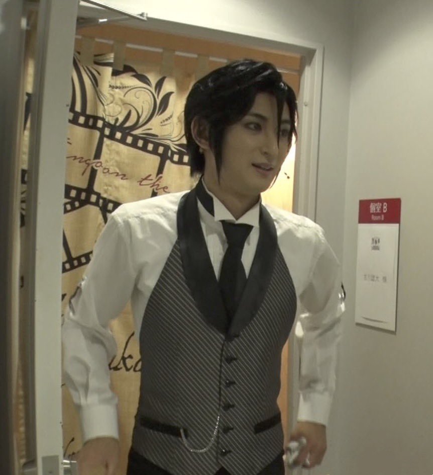 古川雄大 Behind The Scenes With Furukawa Yuta As Sebastian 古川雄大 Behind The Scenes With Furukawa Yuta As Sebastian