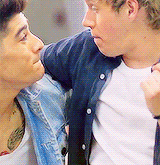zaynmalikd-deactivated20130807:  @zaynmalik u sing that verse on wmyb so great.. i love you 